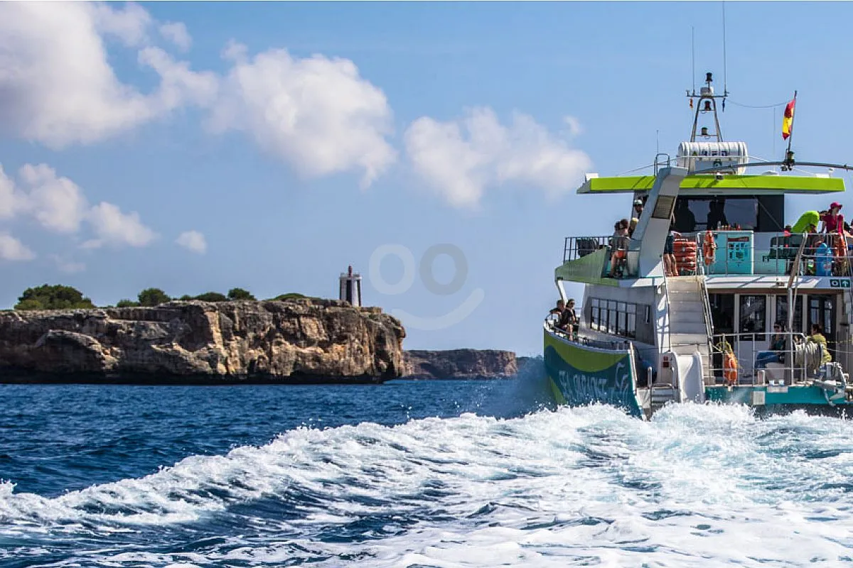 glass-bottom boat from Porto Cristo