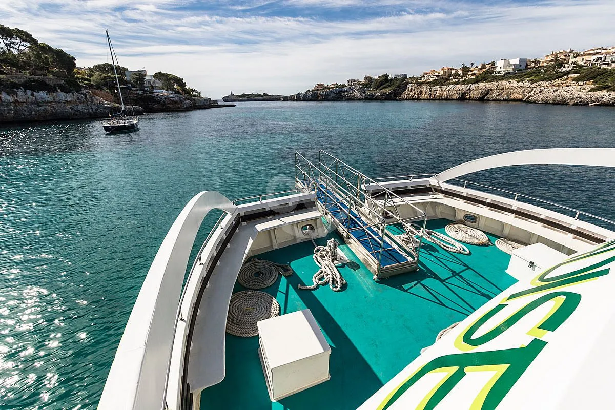 glass-bottom boat from Porto Cristo